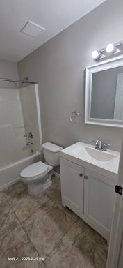 1218 7th St W, Bradenton, FL 34205