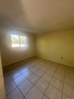 929 33rd Ave W, Bradenton, FL 34205