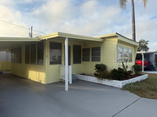 4116 7th St. E , Bradenton, FL 34208