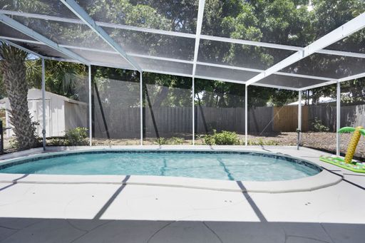 2213 Wason Rd, #2, Sarasota, FL 34231