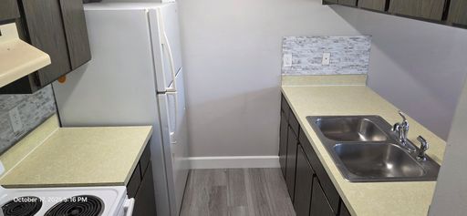 900 70th St. N - 202, St. Petersburg, FL 33710