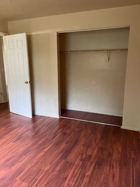 710 25th St W, Bradenton, FL 34205