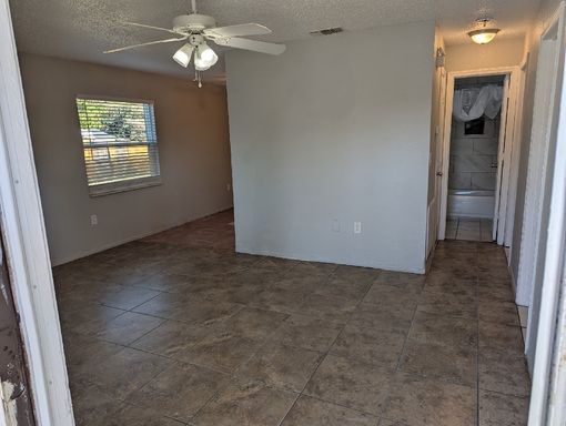 5607 20th St W, Bradenton, FL 34207
