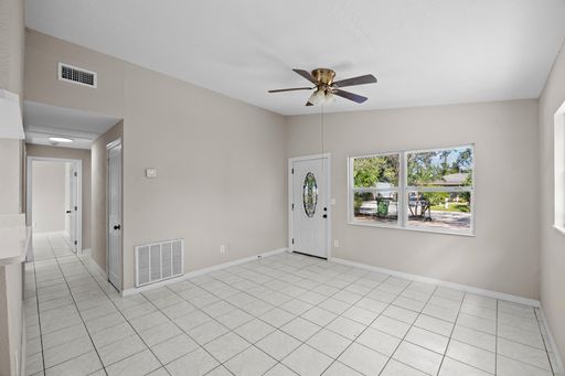 818 28th St Cir E, Bradenton, FL 34208