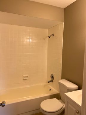 6024 1st St E, Unit A, Bradenton, FL 34203