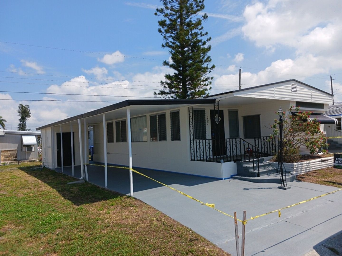 Bradenton House: 707 50TH Ave W