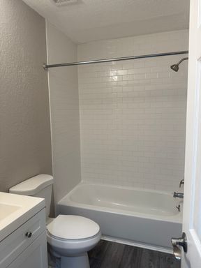 1200 70th St. N - 8, St. Petersburg, FL 33710