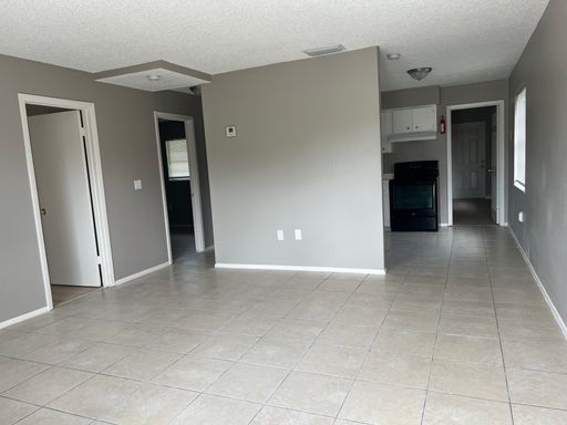 6024 1st St E, Unit A, Bradenton, FL 34203