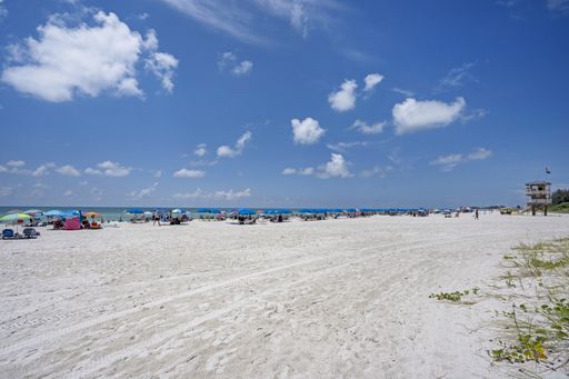 2001 25th Ave W, Bradenton, FL 34205