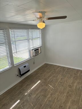 906 50th Ave Plz W, Bradenton, FL 34207