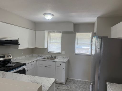 931 33rd Ave W, Bradenton, FL 34205
