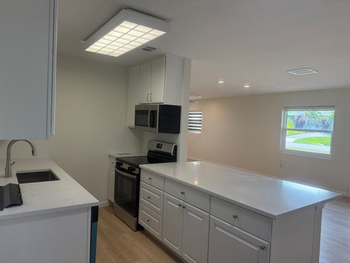 432 51st St W, Palmetto, FL 34221