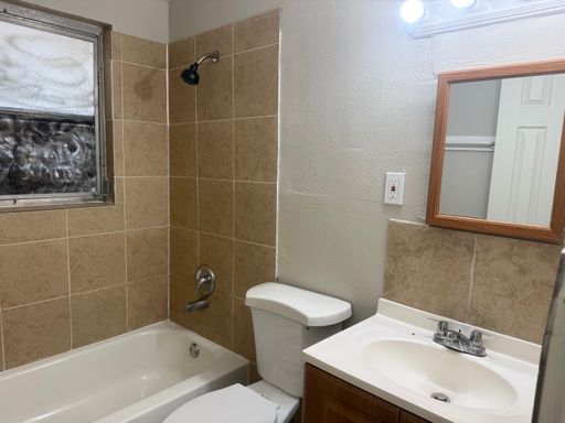 1208 12th Ave W, Unit B, Palmetto, FL 34221