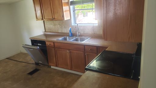 1229 11th Ave W, Palmetto, FL 34221