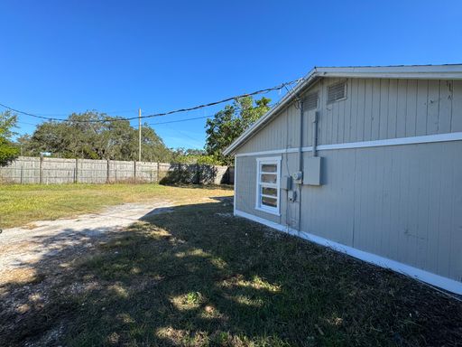 2745 9th St E, Unit B, Bradenton, FL 34208