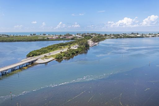 2001 25th Ave W, Bradenton, FL 34205
