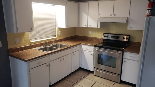 512 27th Ave W, Bradenton, FL 34205