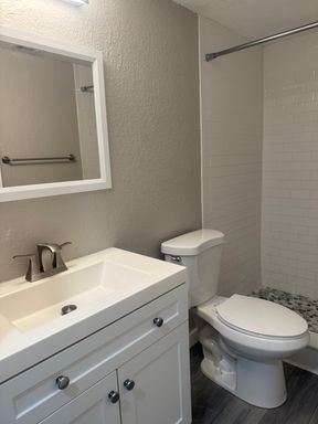 1200 70th St. N - 8, St. Petersburg, FL 33710