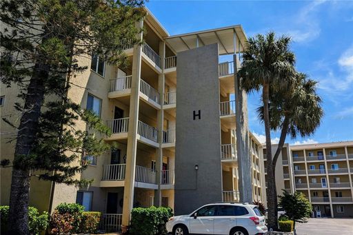 3777 Lake Bayshore Dr., H401, Bradenton, FL 34205