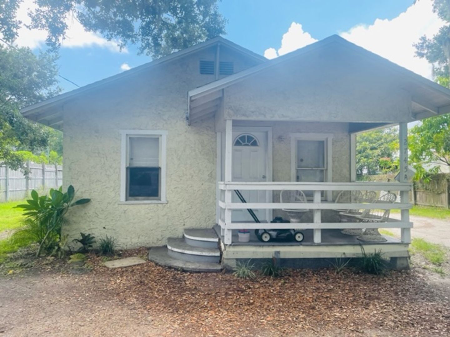 Bradenton Apartment: 2745 9th St E