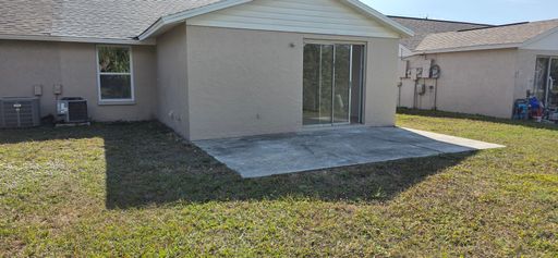 2214 30th Ave W, Bradenton, FL 34205