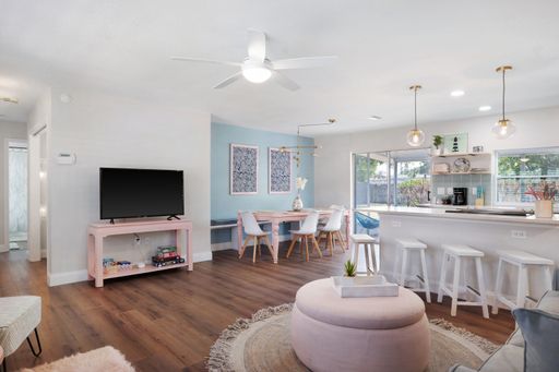 2001 25th Ave W, Bradenton, FL 34205