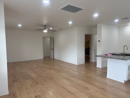 2021 3rd Ave E , Bradenton, FL 34208