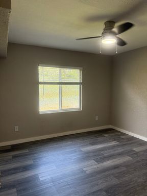 1200 70th St. N - 8, St. Petersburg, FL 33710