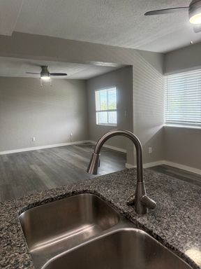 1200 70th St. N - 8, St. Petersburg, FL 33710