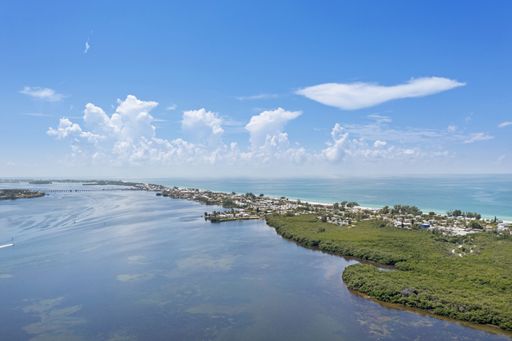 2001 25th Ave W, Bradenton, FL 34205