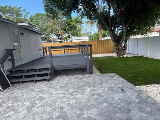 717 84th ST NW, Bradenton, FL 34209