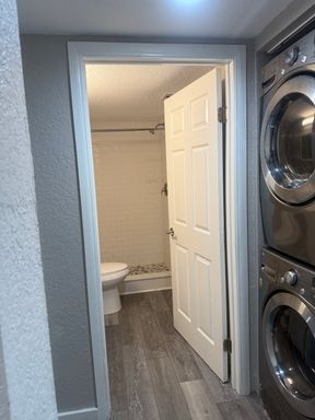 1200 70th St. N - 8, St. Petersburg, FL 33710