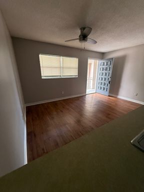 900 70th St. N - 207, St. Petersburg, FL 33710