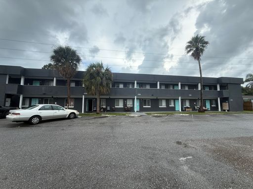 1200 70th St. N - 8, St. Petersburg, FL 33710