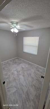 1218 7th St W, Bradenton, FL 34205
