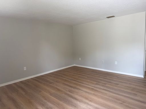 1022 Hagle Park Rd, Bradenton, FL 34212