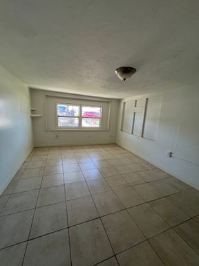 5831 13th St Ct E, Unit C, Bradenton, FL 34203