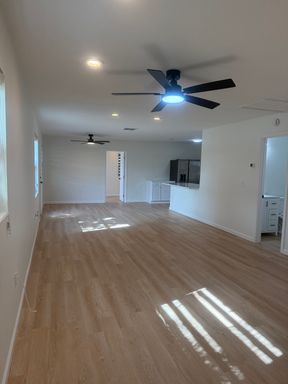 432 51st St W, Palmetto, FL 34221