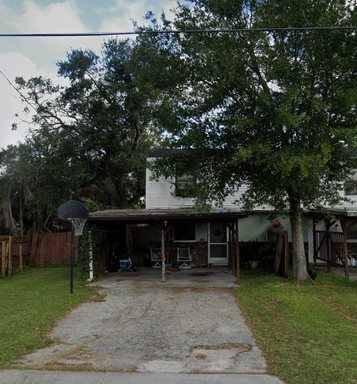 717 66th Ave W, Bradenton, FL 34207