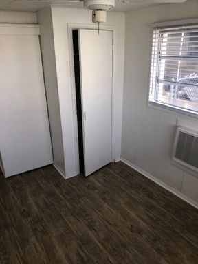 906 50th Ave Plz W, Bradenton, FL 34207