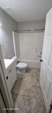 1218 7th St W, Bradenton, FL 34205