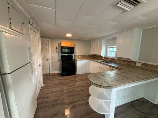 3701 16th St W, Bradenton, FL 34205