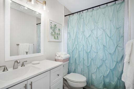 2001 25th Ave W, Bradenton, FL 34205