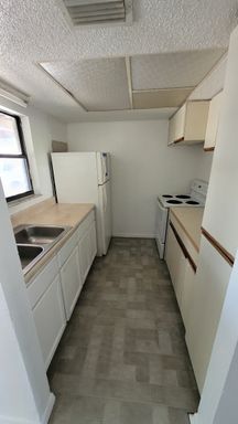 713 66th Ave W, Bradenton, FL 34207