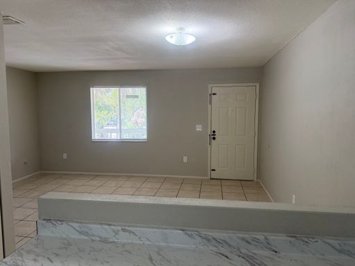 931 33rd Ave W, Bradenton, FL 34205