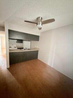 900 70th St. N - 109, St. Petersburg, FL 33710