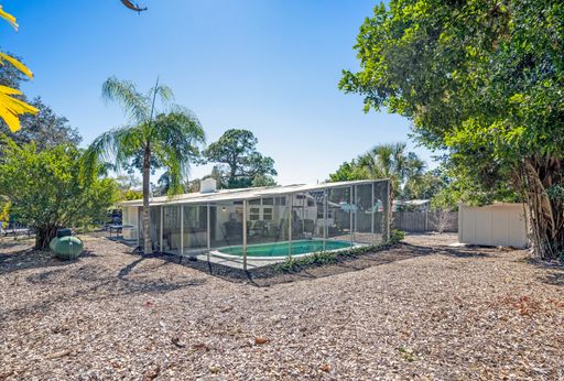2213 Wason Rd, #2, Sarasota, FL 34231