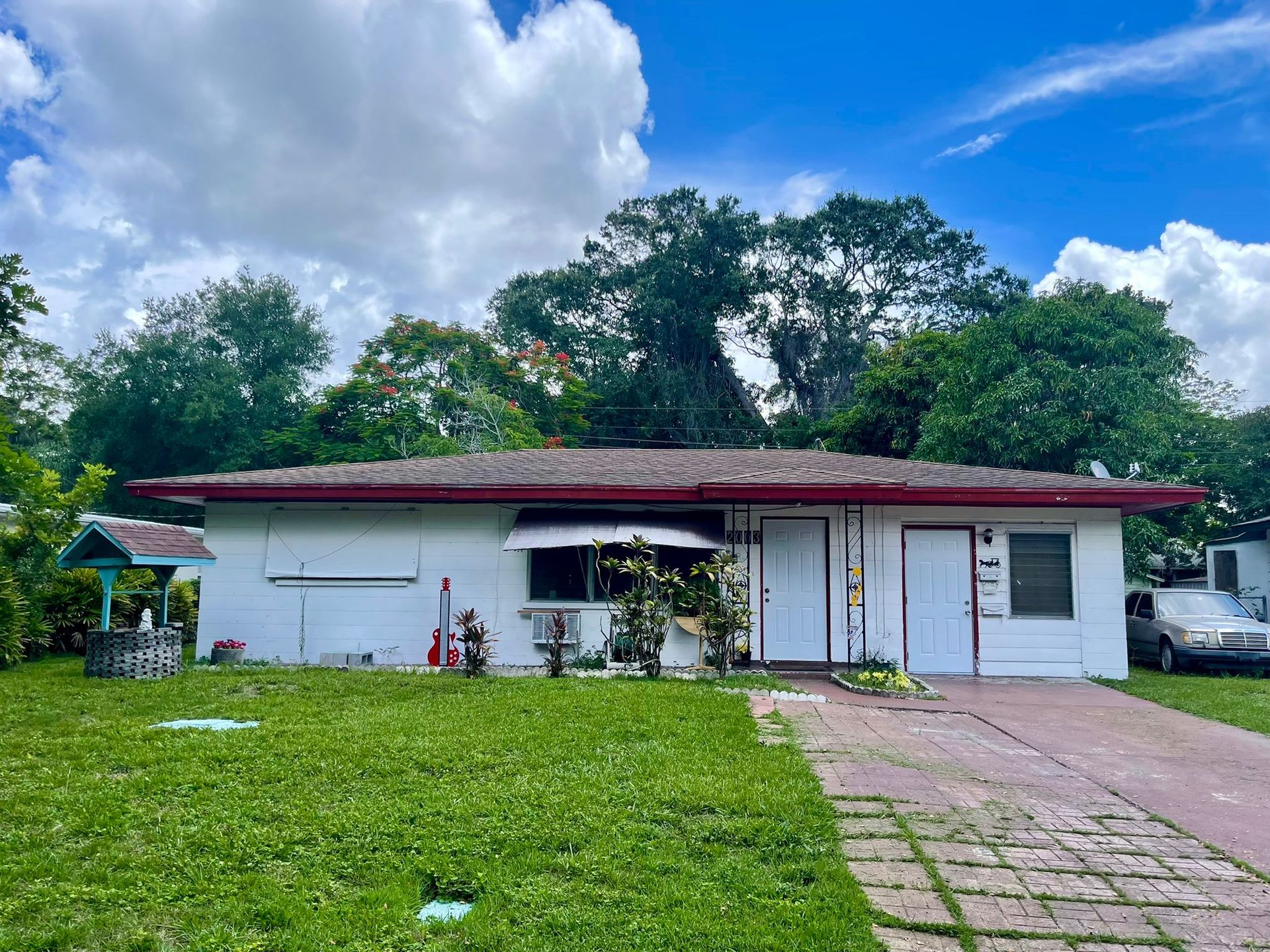 Bradenton Multiplex: 2003 21st St W