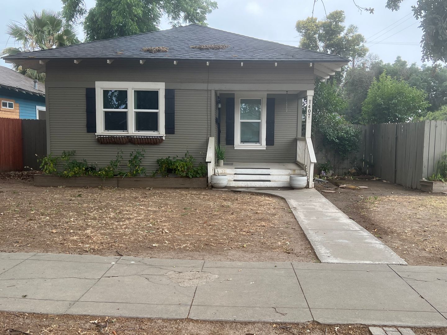 Reedley House: 1407 E Street