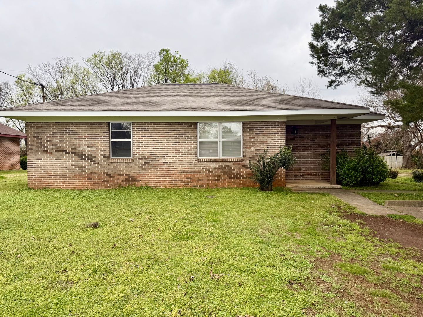 Decatur House: 1412 East Moulton Street